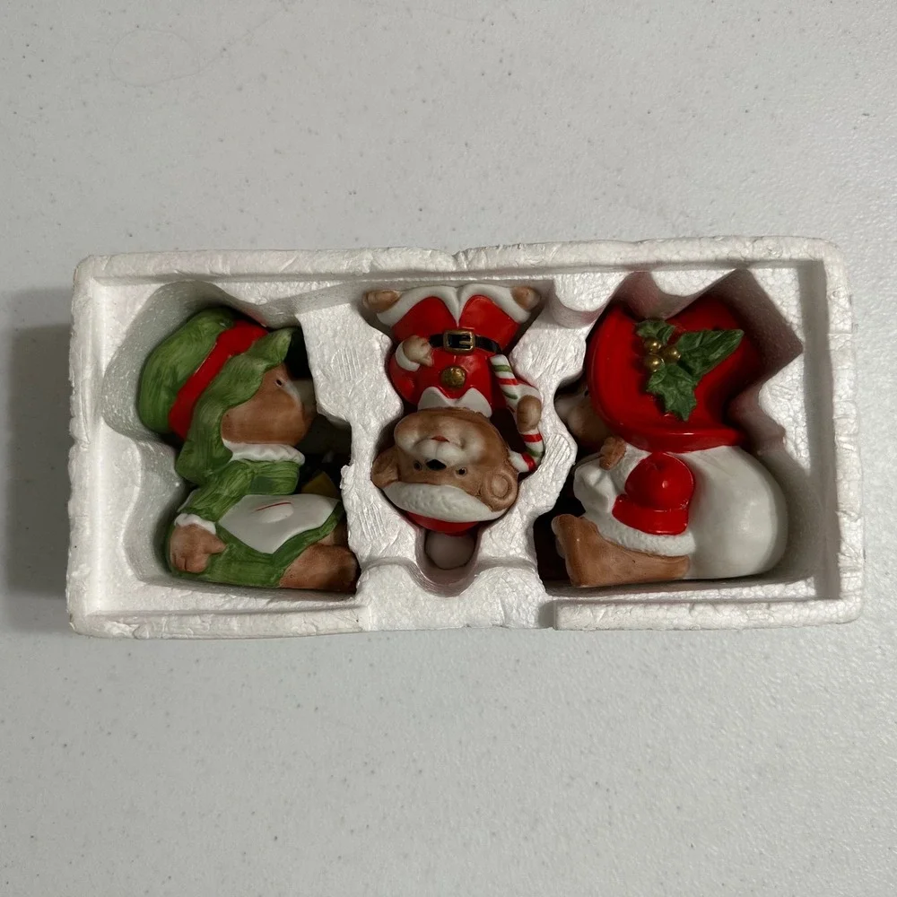 HOMCO 5600 Ceramic Christmas Bear Family Figurine Set of 3 Vintage Holiday Decor